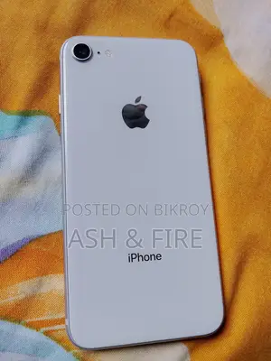 Apple iPhone 8 64 GB White