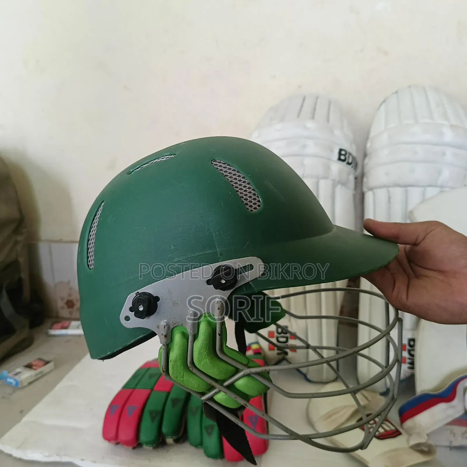 Cricket Equipment