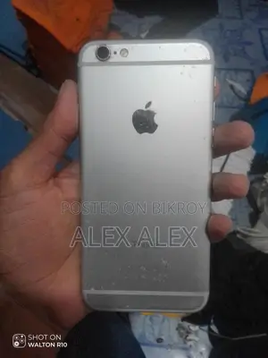 Apple iPhone 6s 64 GB Silver