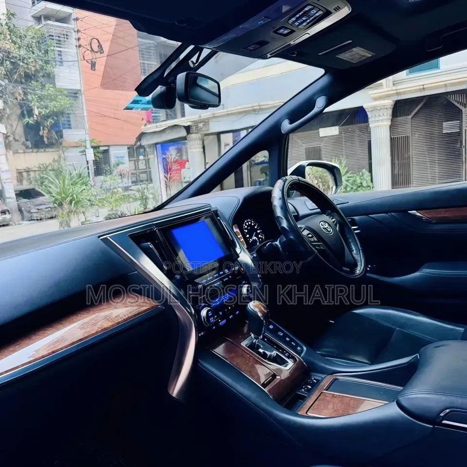 Toyota Alphard 2.4 Hybrid AWD 2015 Pearl