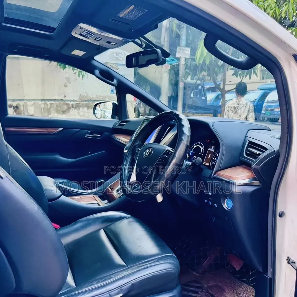 Toyota Alphard 2.4 Hybrid AWD 2015 Pearl