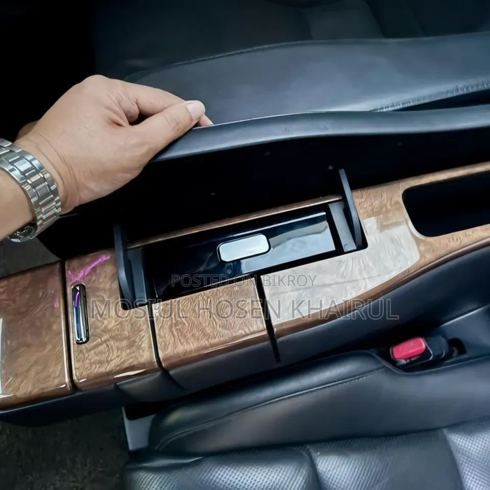 Toyota Alphard 2.4 Hybrid AWD 2015 Pearl