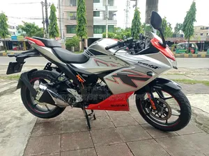 Suzuki Gixxer Fi ABS 2024 Silver