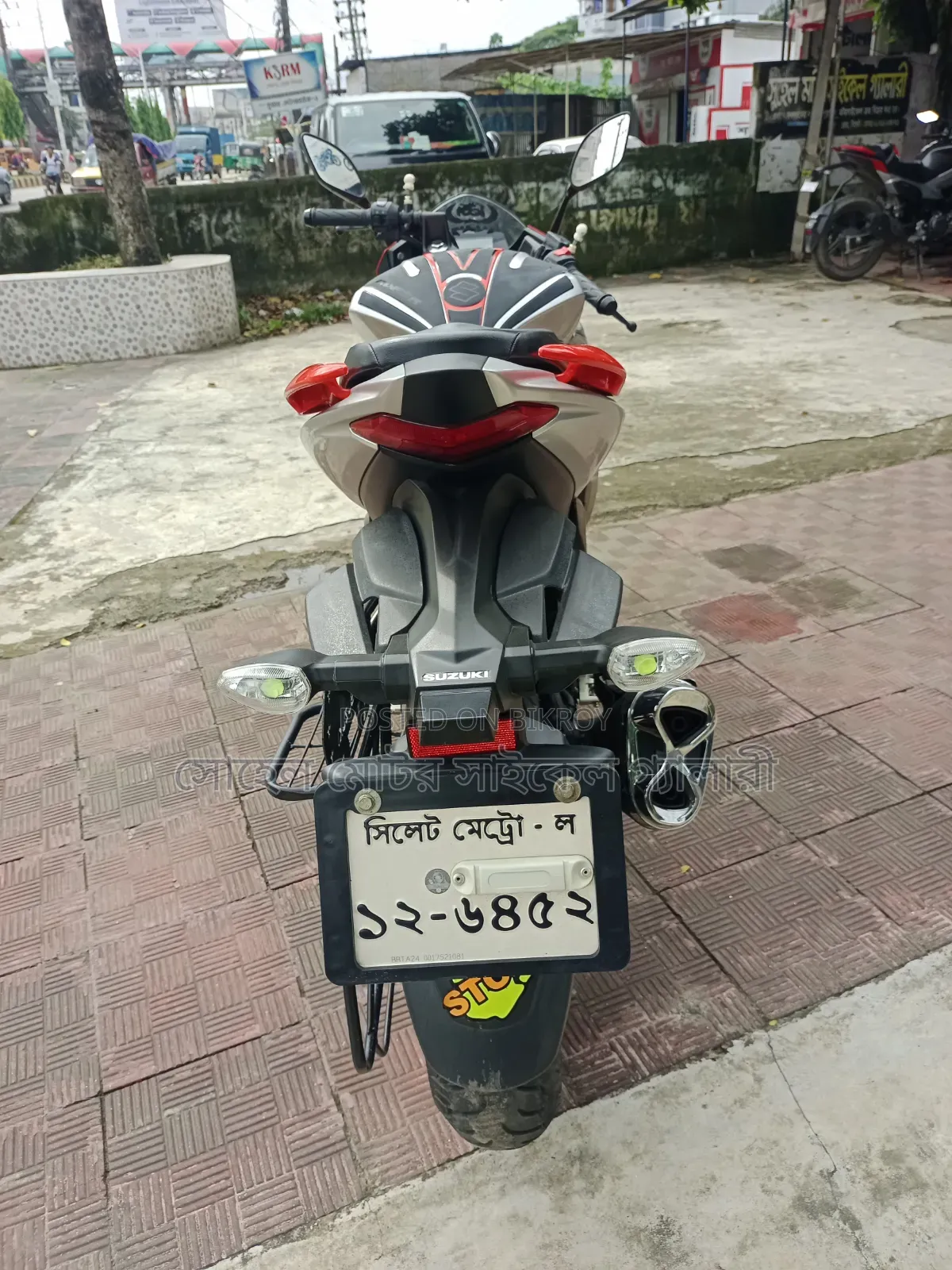 Suzuki Gixxer Fi ABS 2024 Silver