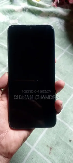 ইনফিনিক্স স্মার্ট ৬ প্লাস ৩২ জিবি ব্লু