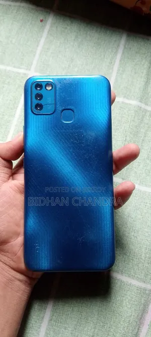 ইনফিনিক্স স্মার্ট ৬ প্লাস ৩২ জিবি ব্লু