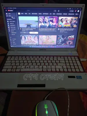 ল্যাপটপ Samsung Galaxy Book4 Pro 360 8GB Intel Core i5 SSHD+SSD 60GB