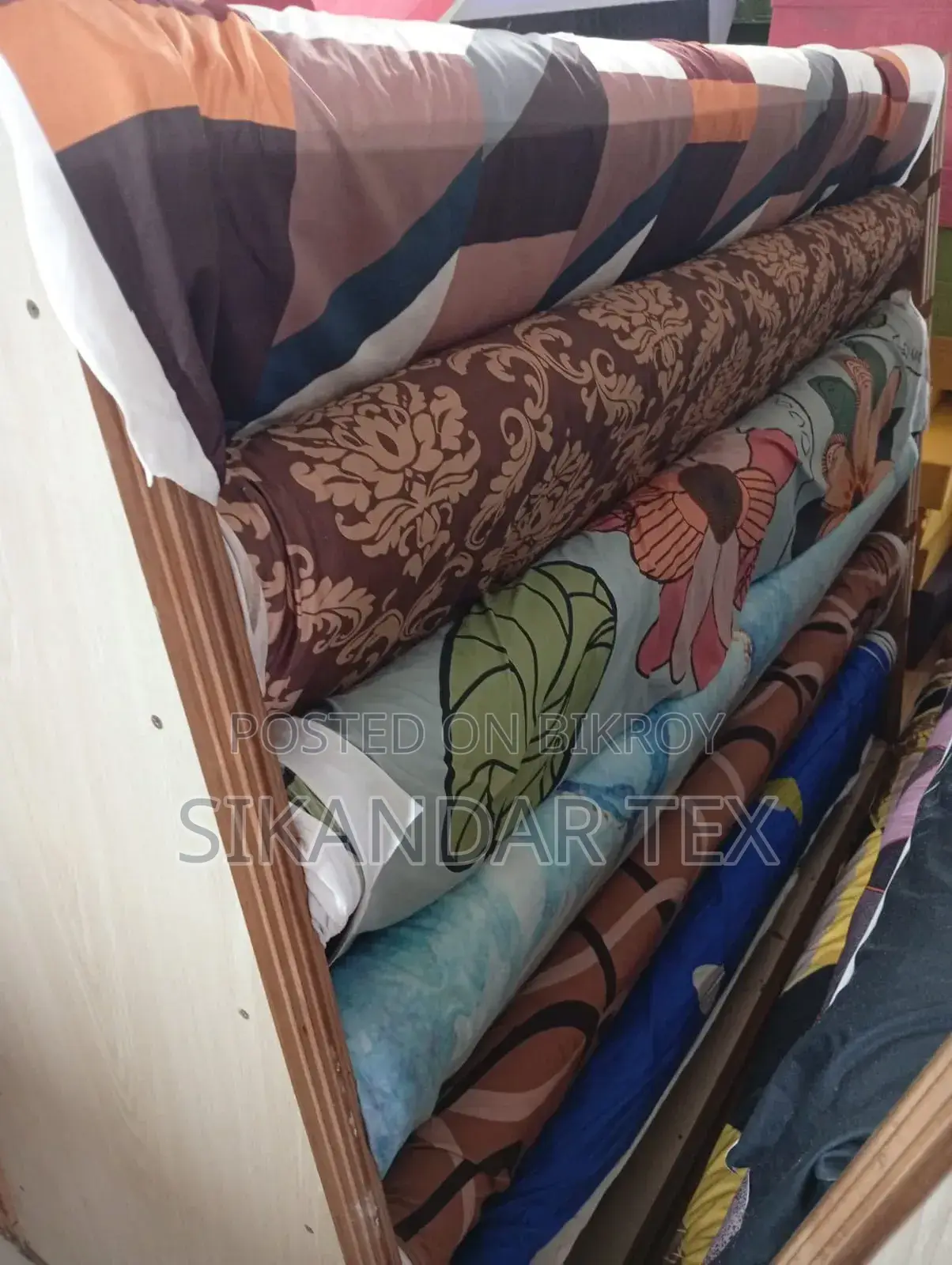 China Print Sofa Cover Available