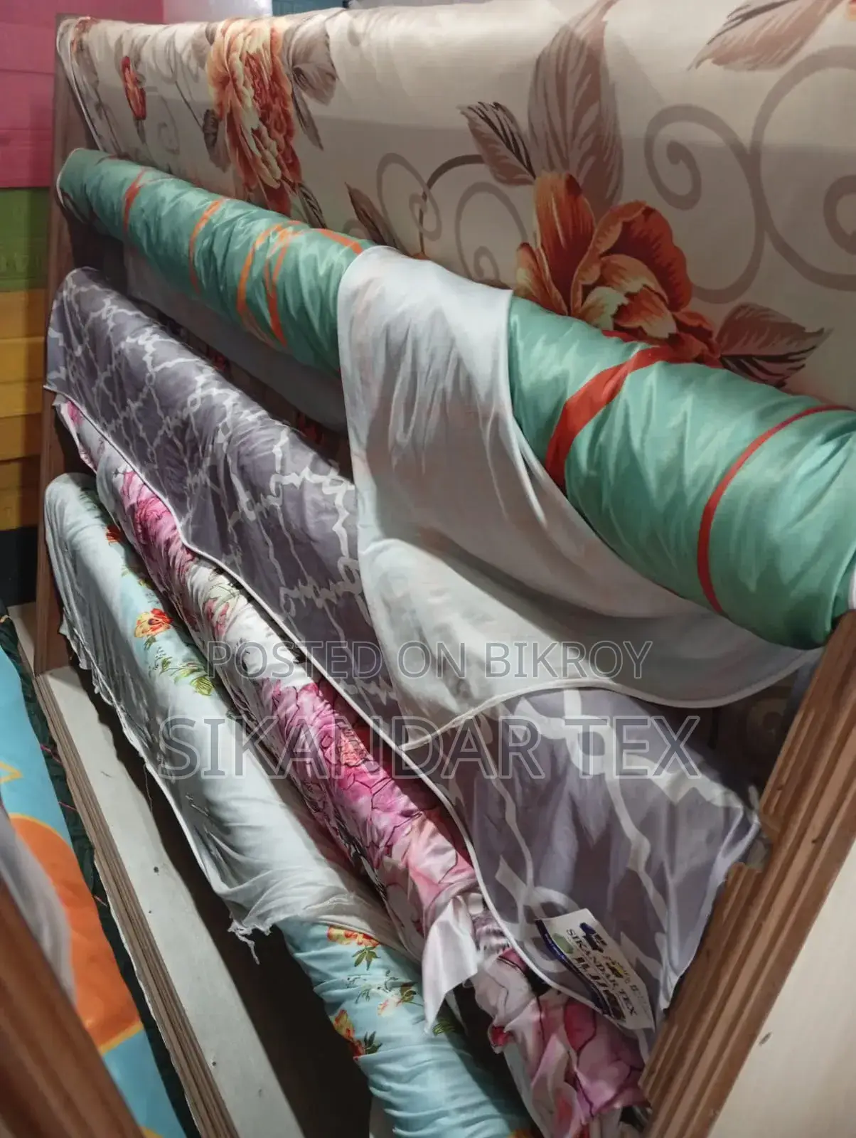 China Print Sofa Cover Available
