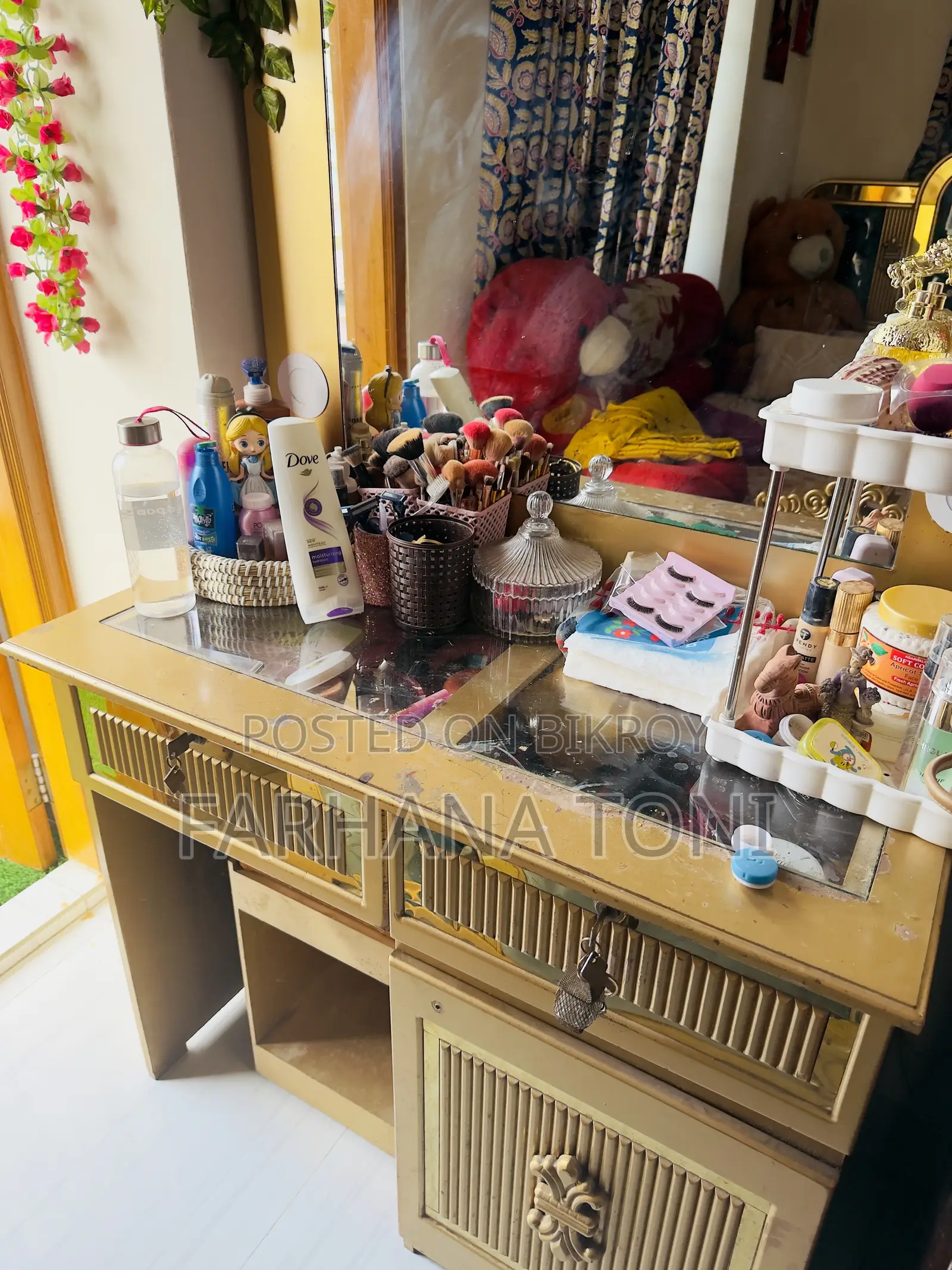 Vanity for sale – in good condition