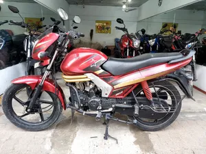 Mahindra Centuro 2017 Red