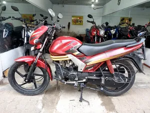 Mahindra Centuro 2017 Red