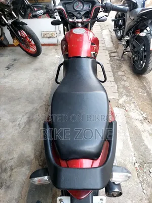 Mahindra Centuro 2017 Red