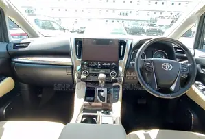 Toyota Alphard 2.5 Hybrid AWD 2023 Pearl