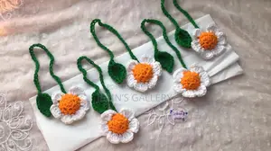 ডেইজি ব্যাগ চার্ম