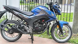 Honda Hornet 2020 Blue