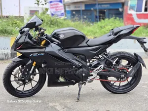 Yamaha R1 2023 Black