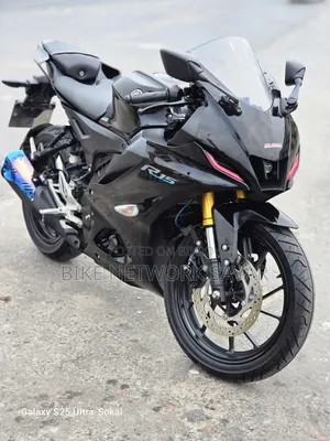 Yamaha R1 2023 Black