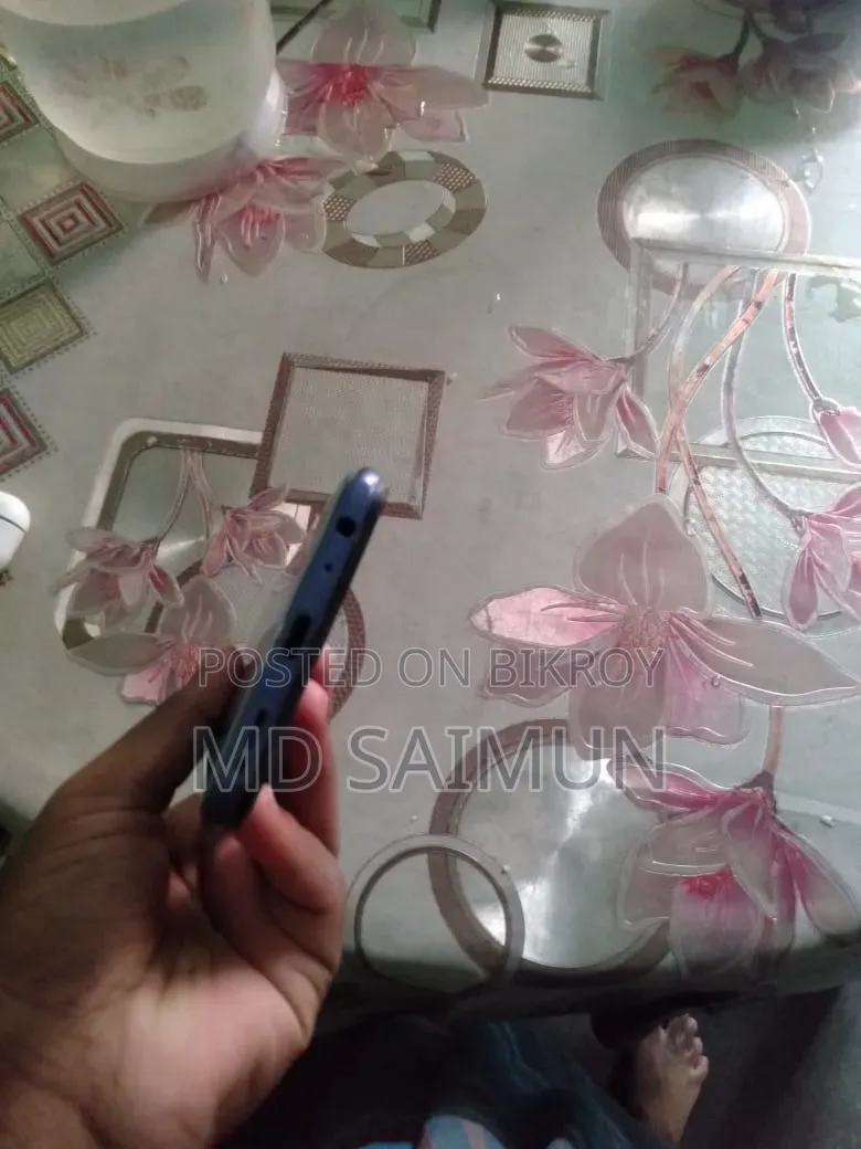 Vivo Y51 IN 128 GB Blue