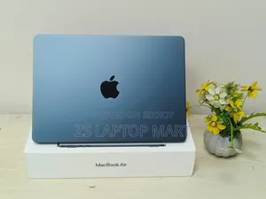 Laptop Apple MacBook Air 2023 M2 16GB Apple M2 SSD 512GB