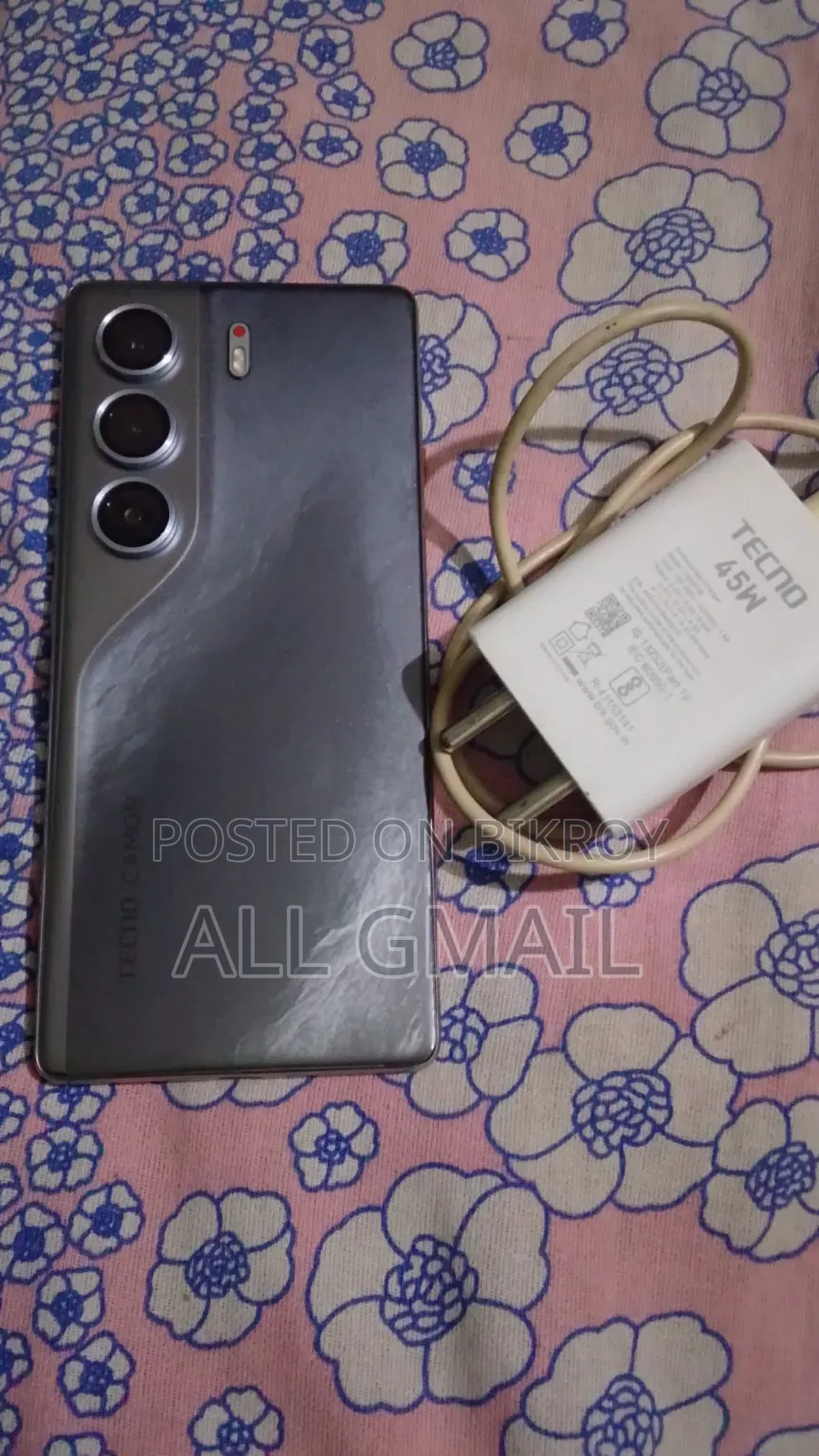 টেকনো ক্যামন ৪০ ২৫৬ জিবি কালো