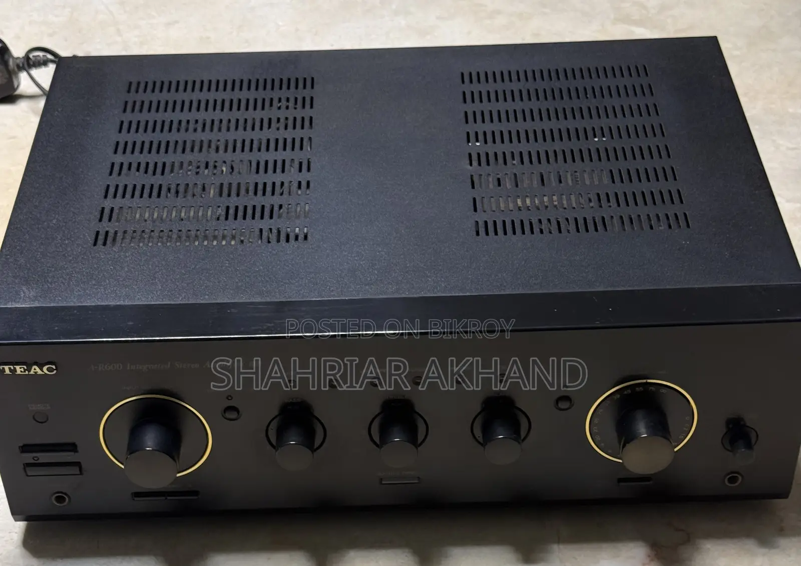 Teac A-R600 Integrated Amplifier