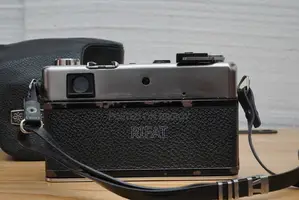 Yashica Mg 1