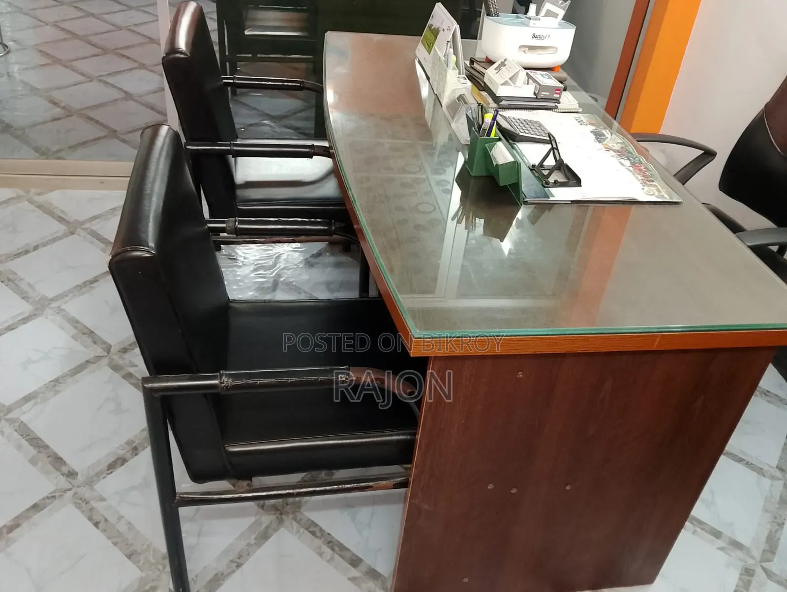 Office table + 2 chairs