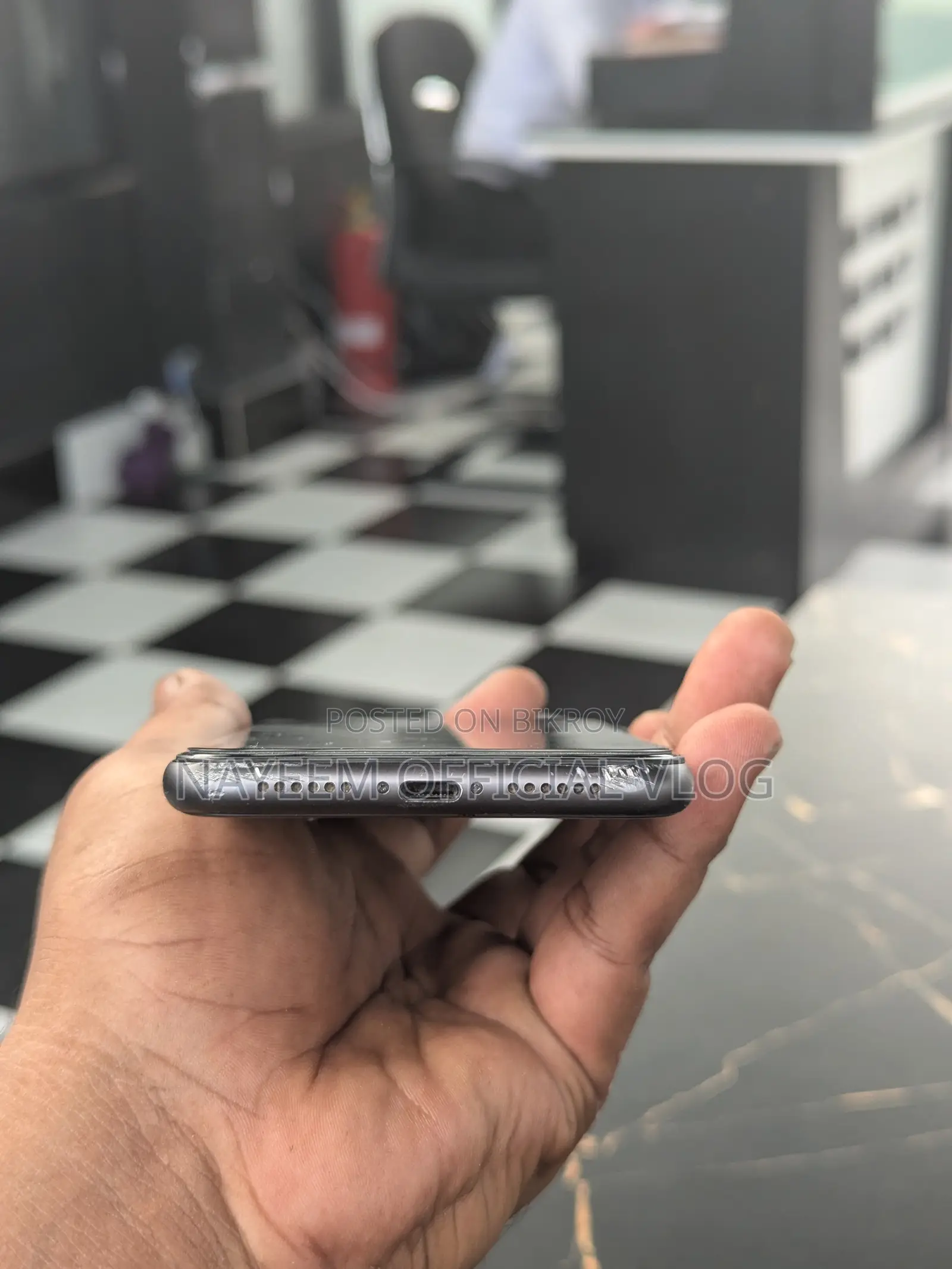 অ্যাপল আইফোন ১১ ১২৮ জিবি কালো