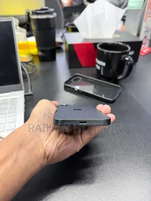 Apple iPhone 16e 256 GB Black