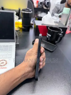 Apple iPhone 16e 256 GB Black