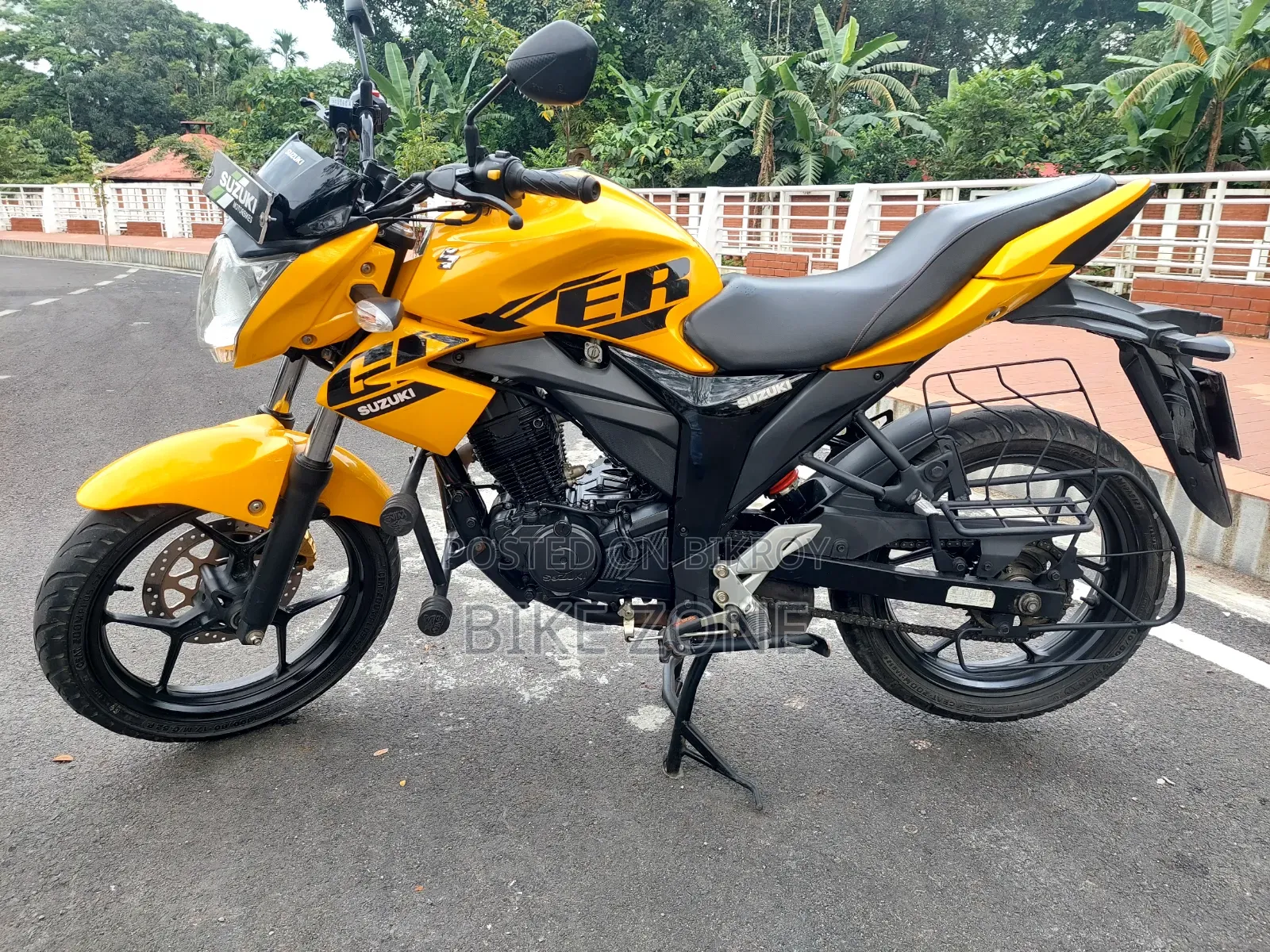 Suzuki Gixxer Monotone 2024 Yellow