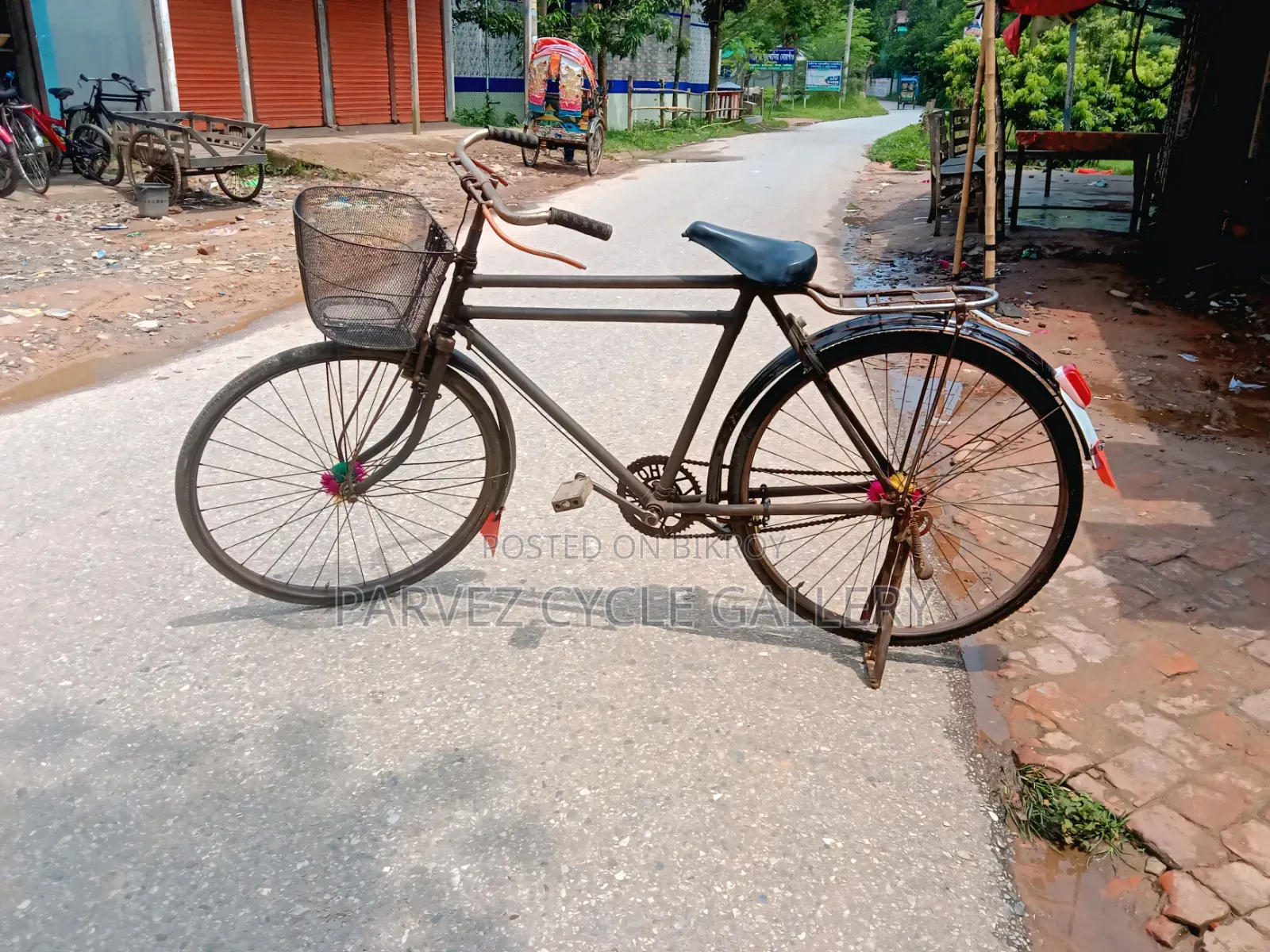Phoenix 28" New Tyre, Tube & Basket