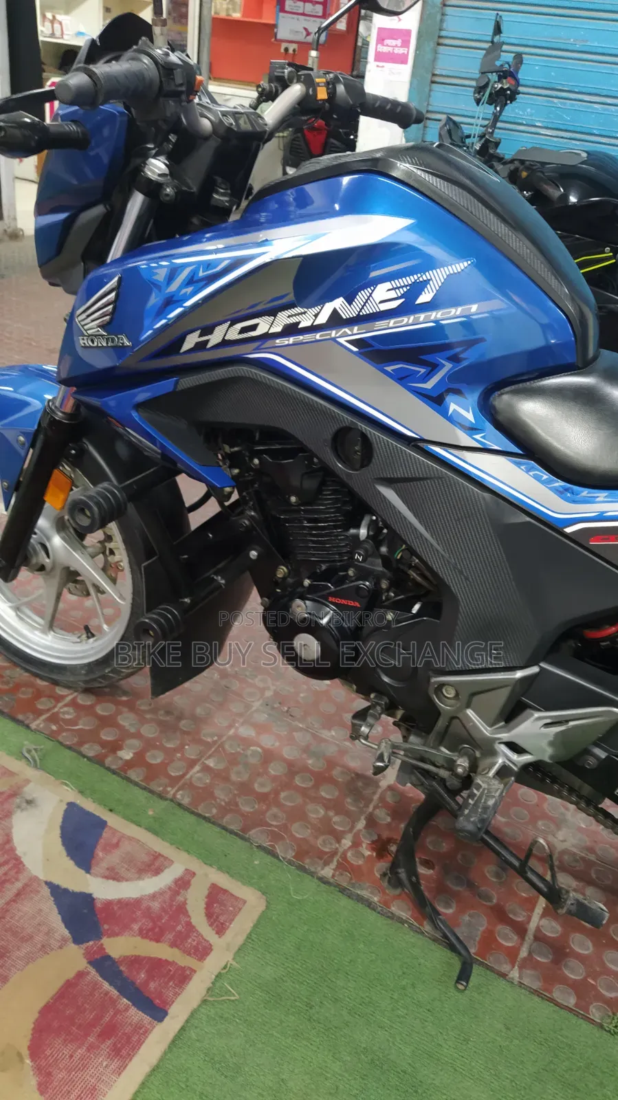 হোন্ডা হরনেট ২০২০ নীল