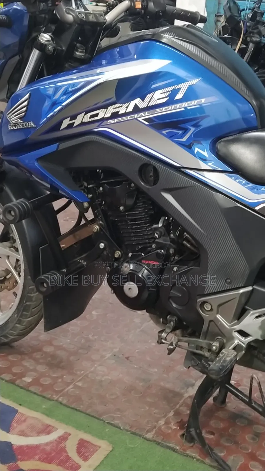 হোন্ডা হরনেট ২০২০ নীল