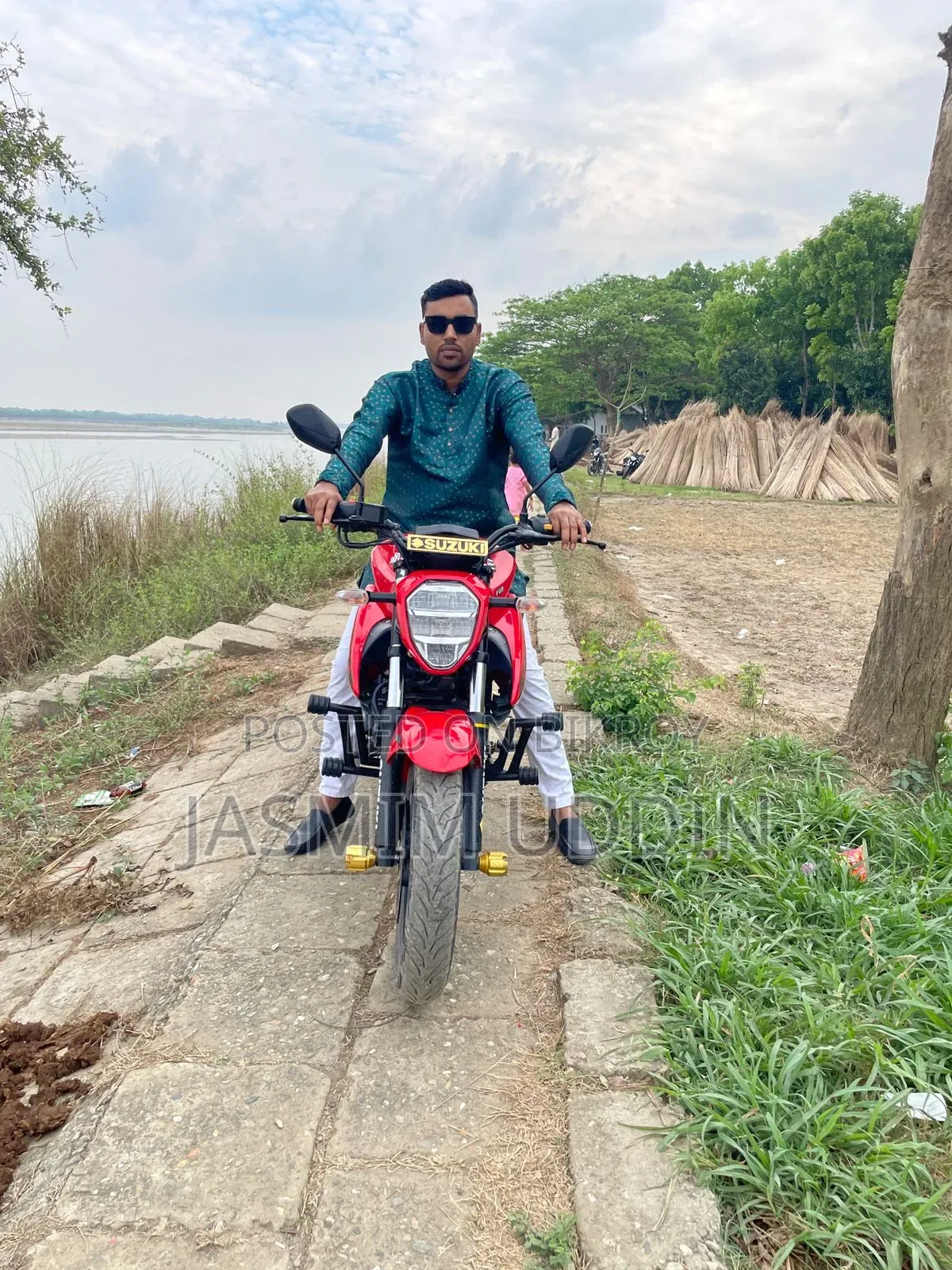 Suzuki Gixxer Fi ABS 2024 Red