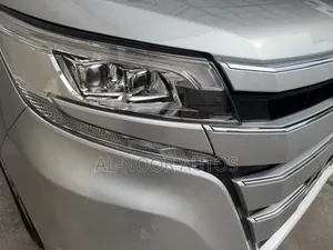 টয়োটা নোয়া ২০২১ সিলভার