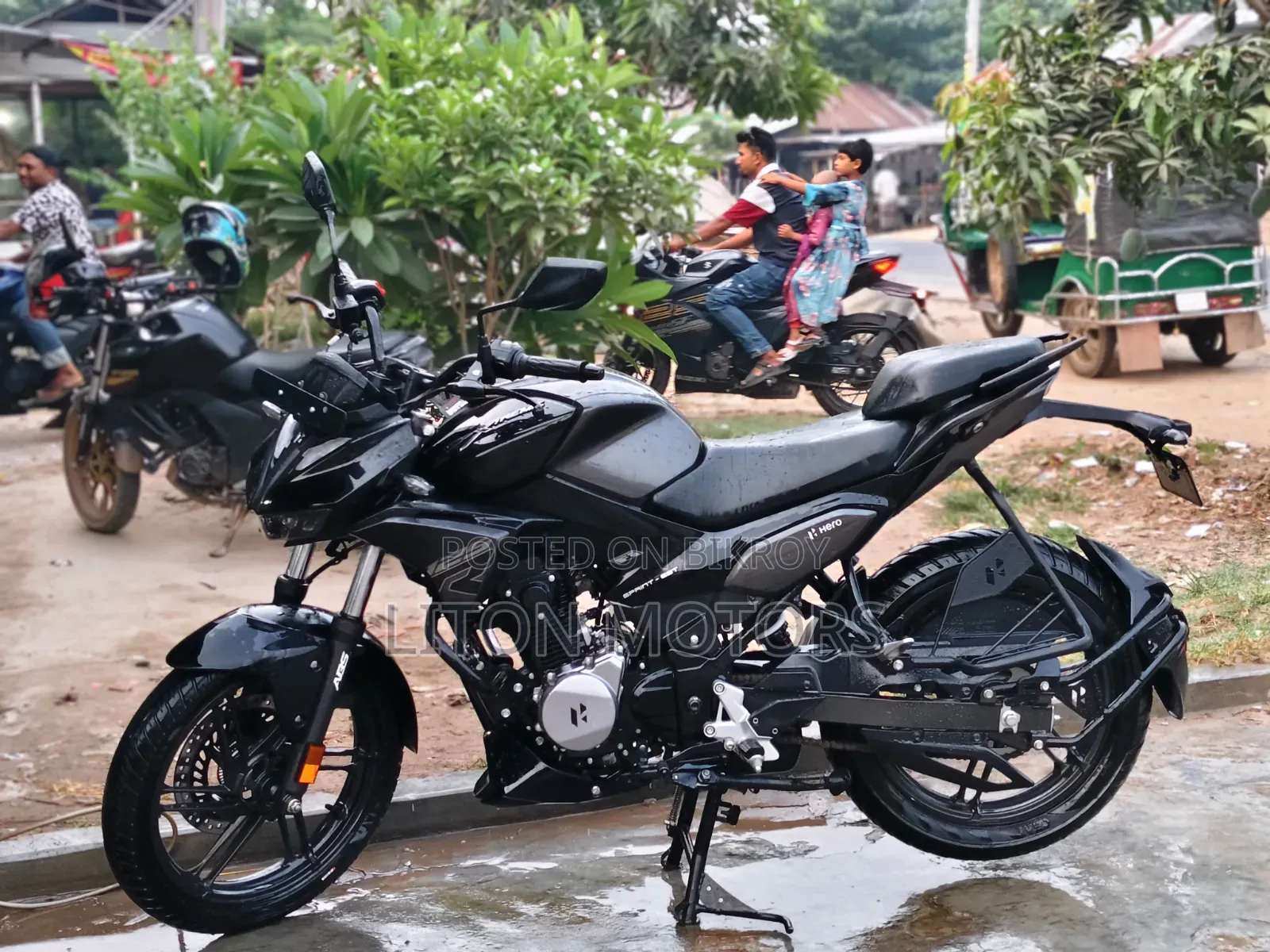 Hero Xtreme 125R 2025 Black