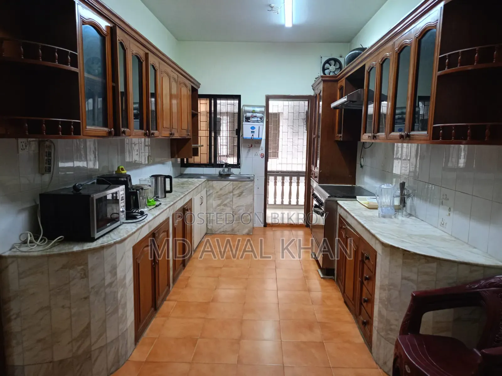 Furnished 4-Bedroom Apartment in Gulshan for rent