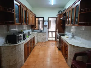 Furnished 4-Bedroom Apartment in Gulshan for rent
