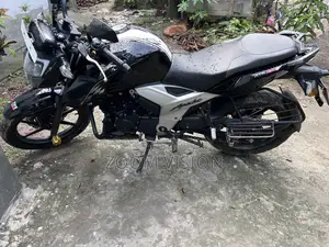 TVS Apache RTR 160 4V 2023 Black