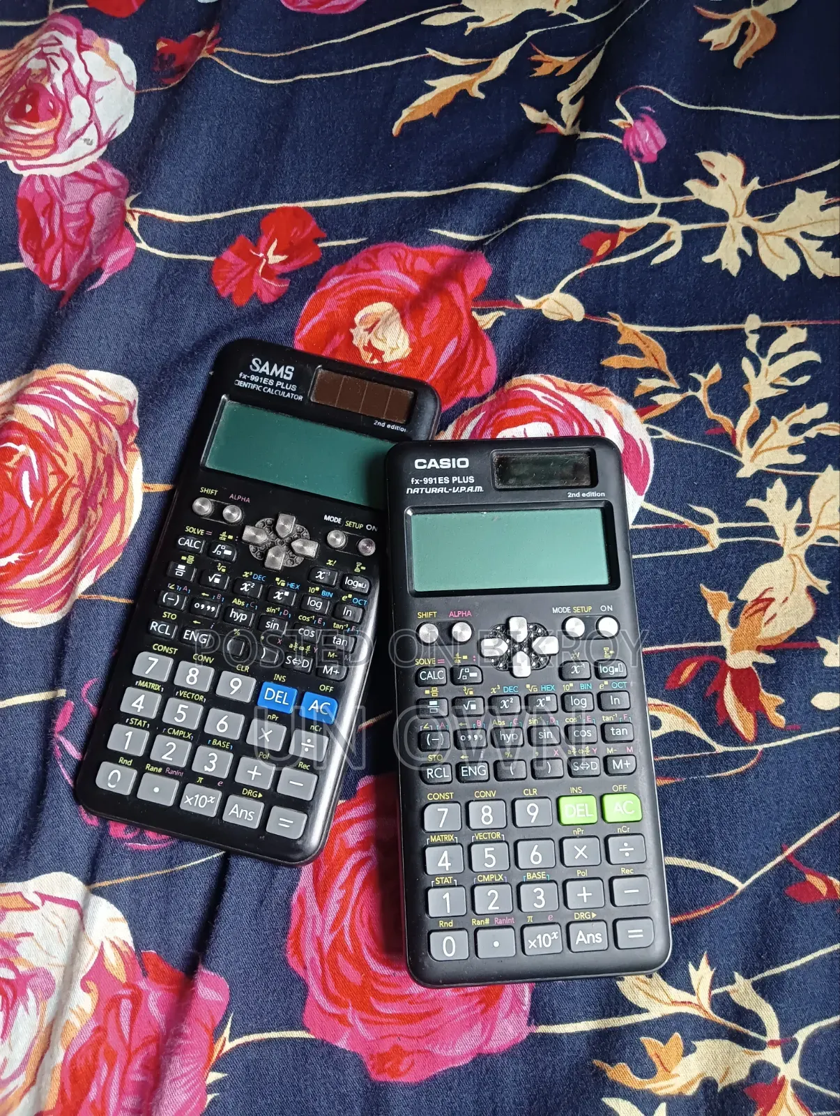 Calculator Sams and Casio