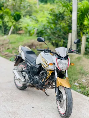 Yamaha FZ 2014 White