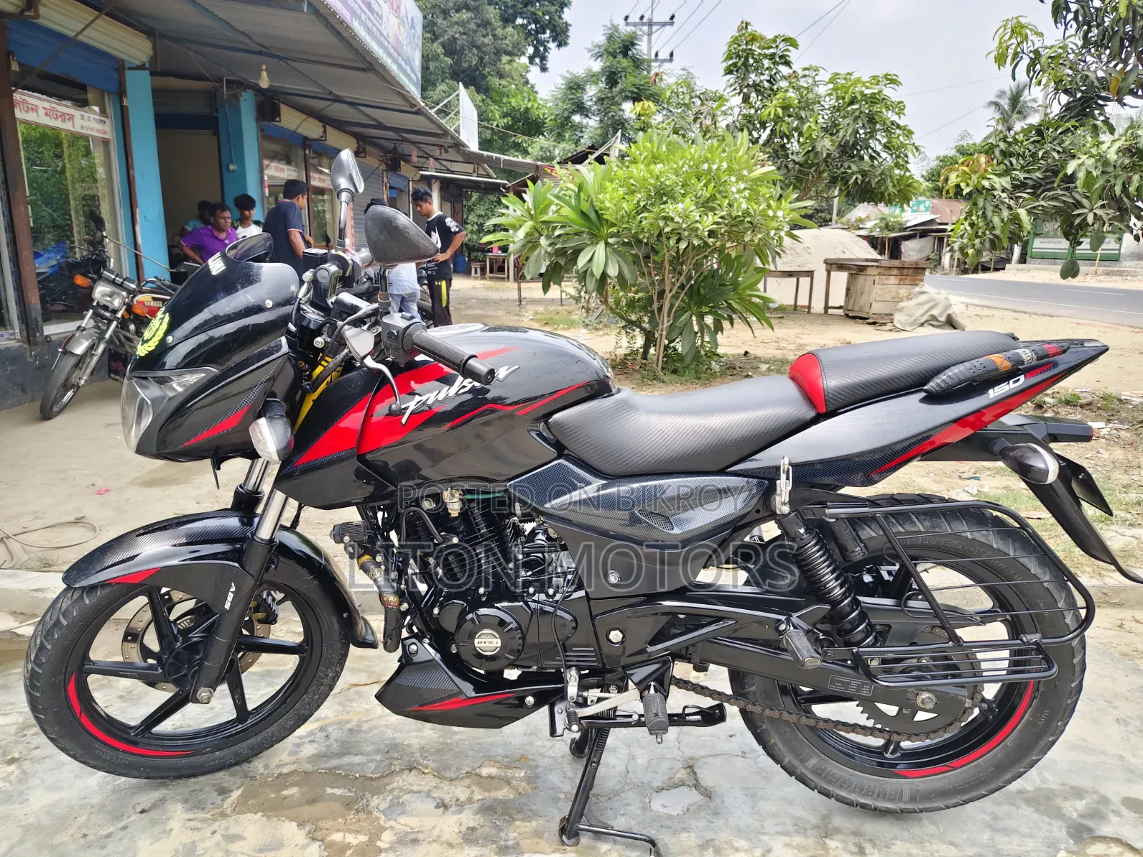 বাজাজ পালসার ১৫০ ২০২২ কালো