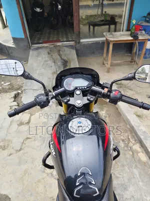 বাজাজ পালসার ১৫০ ২০২২ কালো