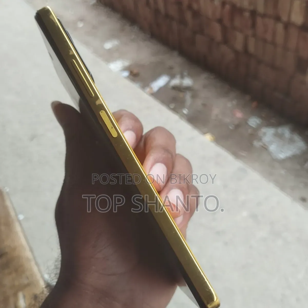 Mobile Phone 256 GB Yellow