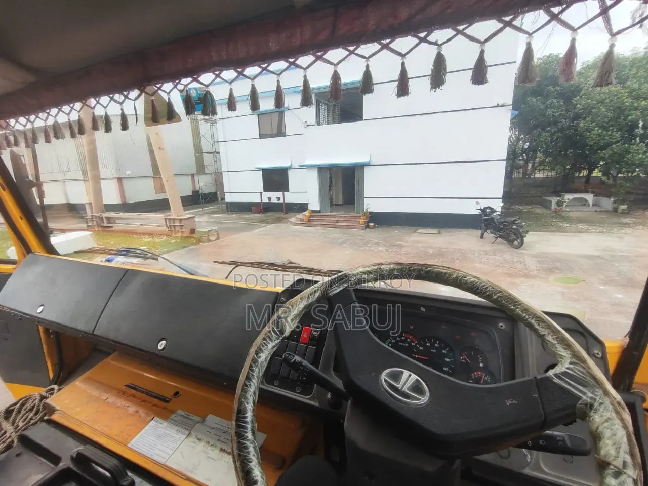 Fully Fresh Tata Heavy Used Truck for Sale