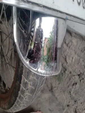 হোন্ডা ২০০৮ লাল