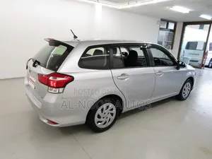 Toyota Corolla Fielder 2021 Silver