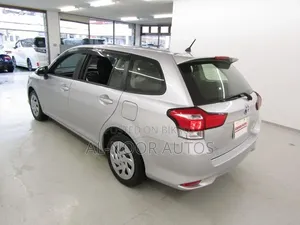 Toyota Corolla Fielder 2021 Silver
